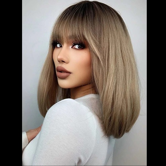 15” Natural Looking Short Straight Synthetic Heat Resistant Fiber Wig - Picture 2 of 11